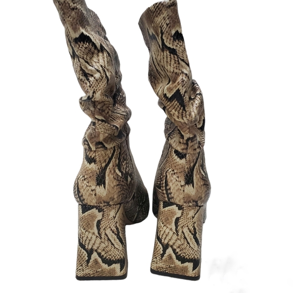 "Ambie" Snake Slouch Calf Boot NWOT Size 9 Block Heel Point Toe Leather - Picture 3 of 12